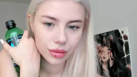 Erika online show from 10.16.25