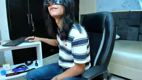 Bella  Dante online show from 10.13.25