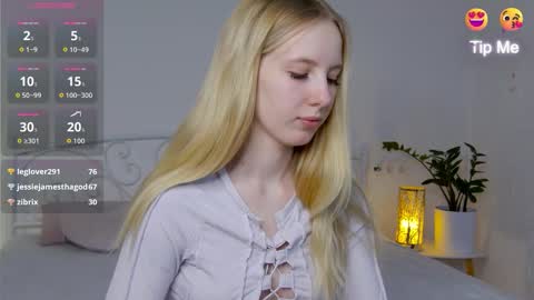 Liana online show from 10.19.25