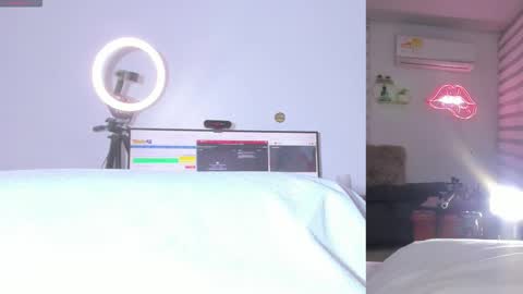 Snapshot of lana__kane_ chatting on 02.24.26 Lana online show from 02.24.26