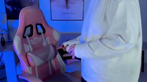 just call me Lana  and her security online show from 01.18.25