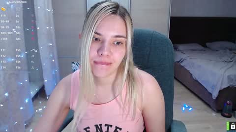 Snapshot of lana__nova chatting on 02.02.25 Lana online show from 02.02.25