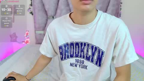 Snapshot of lana_bennett69 chatting on 11.16.25 Lana online show from 11.16.25