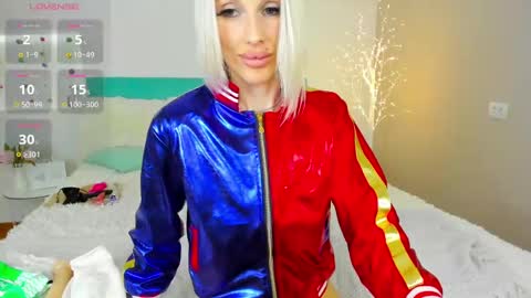 Snapshot of lana_candy_ chatting on 01.15.25 Lana online show from 01.15.25