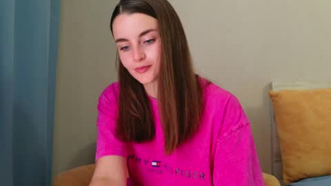 Snapshot of lana_gl chatting on 04.22.26 lana_gl online show from 04.22.26
