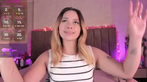 Snapshot of lanaamills chatting on 07.11.26 Lana online show from 07.11.26