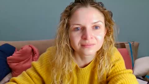 Lana online show from 10.18.25