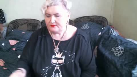 lanacat555 online show from 10.25.25