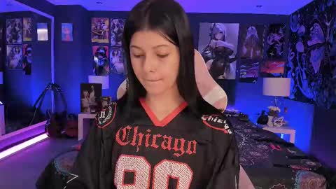 Snapshot of lanakyutt chatting on 09.25.25 L A N A online show from 09.25.25