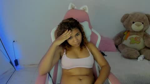 Snapshot of lanarouse1 chatting on 02.14.25 Lana  online show from 02.14.25