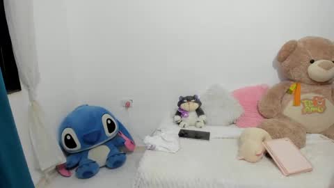 Snapshot of lanarouse1 chatting on 02.19.25 Lana  online show from 02.19.25