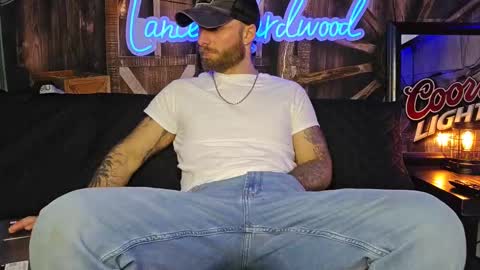 Snapshot of lancehardwood222 chatting on 03.09.25 LANCE online show from 03.09.25