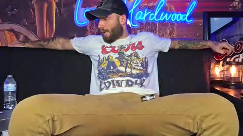 Snapshot of lancehardwood222 chatting on 10.06.25 LANCE online show from 10.06.25