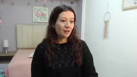 Snapshot of lanna_mills chatting on 03.12.26 Lanna online show from 03.12.26