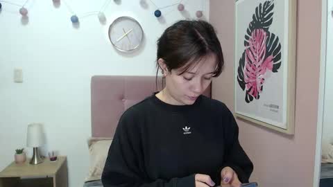 Snapshot of lanna_mills chatting on 03.18.26 Lanna online show from 03.18.26