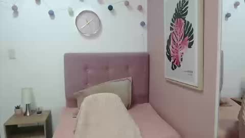 Snapshot of lanna_mills chatting on 03.25.26 Lanna online show from 03.25.26