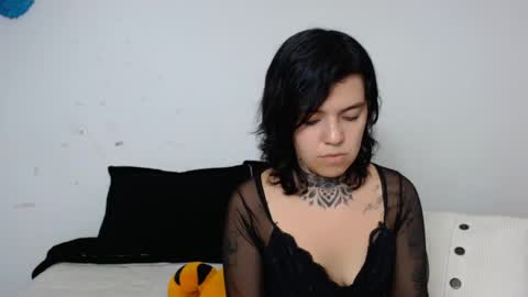 LANNIE   online show from 01.15.25