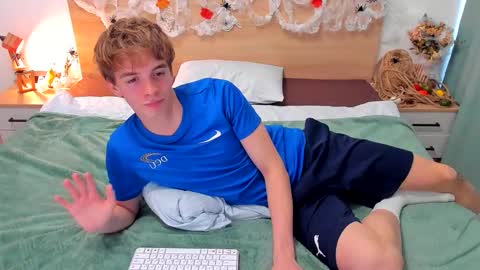 Fandi online show from 10.12.25