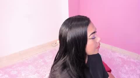 Snapshot of lapeligrosa_ chatting on 01.20.25 lapeligrosa_ online show from 01.20.25