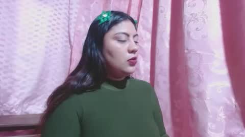 Snapshot of lapeligrosa_ chatting on 02.17.25 lapeligrosa_ online show from 02.17.25