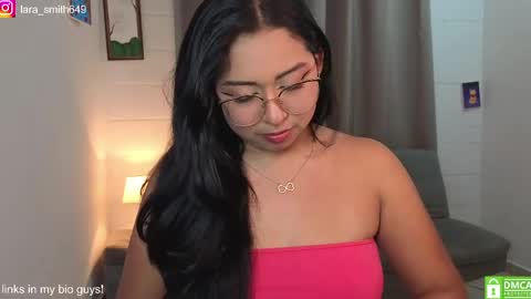Snapshot of lara1__ chatting on 05.17.26 Lara online show from 05.17.26