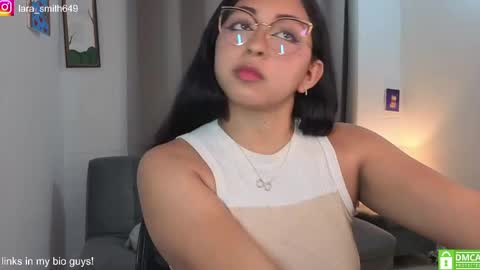 Snapshot of lara1__ chatting on 05.25.26 Lara online show from 05.25.26