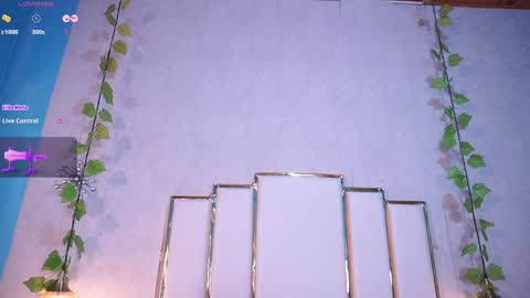 Snapshot of lara_giraldo chatting on 12.20.24 Hello Guys I am Lara Giraldo  WELCOME To my room online show from 12.20.24