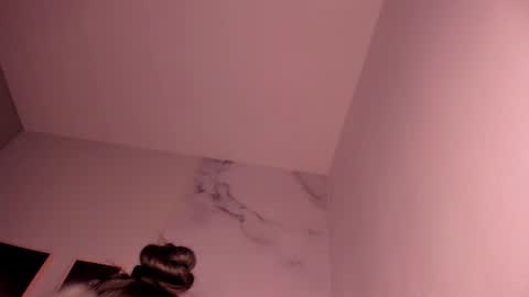 Lara Madisson online show from 09.19.25