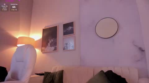 Lara Madisson online show from 09.22.25