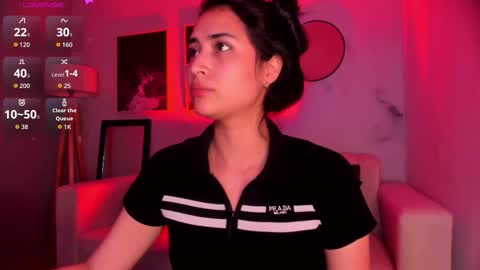 Lara Madisson online show from 11.12.25