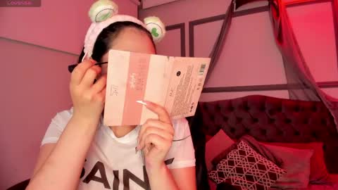 Lara Madisson online show from 04.24.26