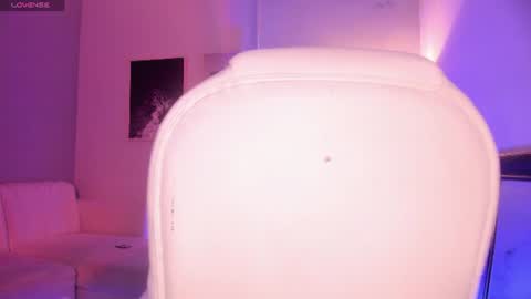 Snapshot of lara_madisson chatting on 07.23.26 Lara Madisson online show from 07.23.26