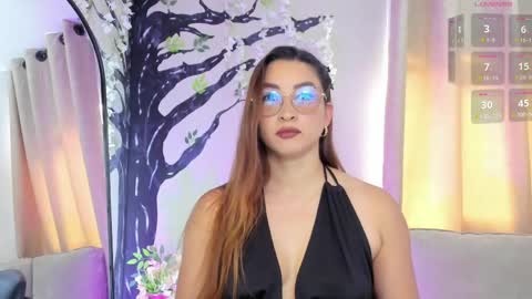 Snapshot of lara_martin chatting on 04.22.26 700 200 online show from 04.22.26