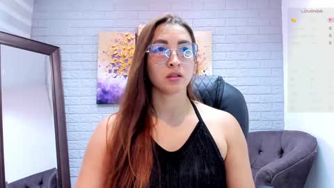 Snapshot of lara_martin chatting on 05.21.26 700 200 online show from 05.21.26
