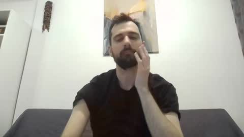 Snapshot of laraaan chatting on 12.17.25 laraaan online show from 12.17.25