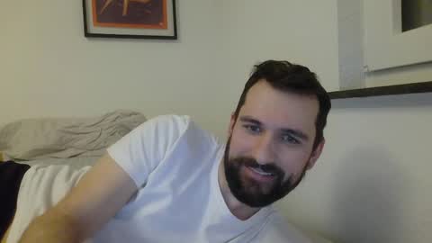 Snapshot of laraaan chatting on 03.26.26 laraaan online show from 03.26.26