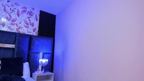 Lara online show from 09.12.25