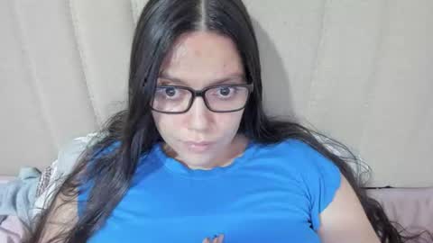 Snapshot of laracamille chatting on 02.19.25 lara online show from 02.19.25