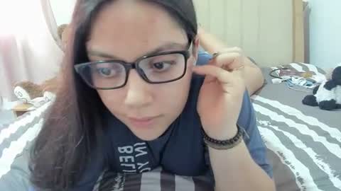 Snapshot of laracamille chatting on 02.27.25 lara online show from 02.27.25