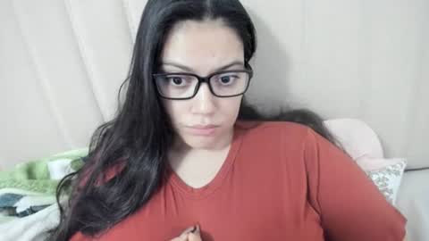 Snapshot of laracamille chatting on 10.07.25 lara online show from 10.07.25