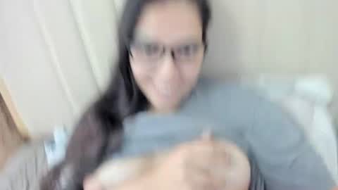 lara online show from 11.28.25