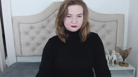 Snapshot of laraflirt chatting on 12.23.24 LaraFlirt online show from 12.23.24