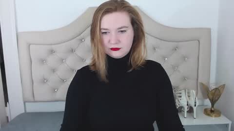 Snapshot of laraflirt chatting on 12.30.24 LaraFlirt online show from 12.30.24
