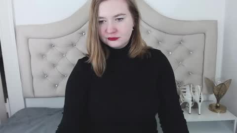 Snapshot of laraflirt chatting on 12.31.24 LaraFlirt online show from 12.31.24