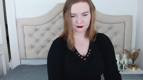 Snapshot of laraflirt chatting on 01.14.25 LaraFlirt online show from 01.14.25