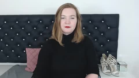 Snapshot of laraflirt chatting on 02.12.25 LaraFlirt online show from 02.12.25