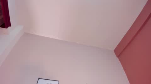  Lara Gold  online show from 12.13.24