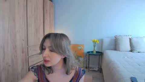 LaraKanes online show from 03.05.25