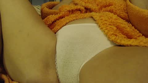 laralhotr online show from 12.20.24