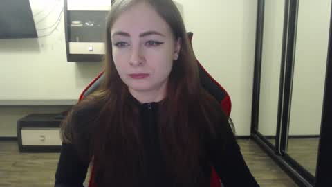 Laralianna online show from 01.17.25